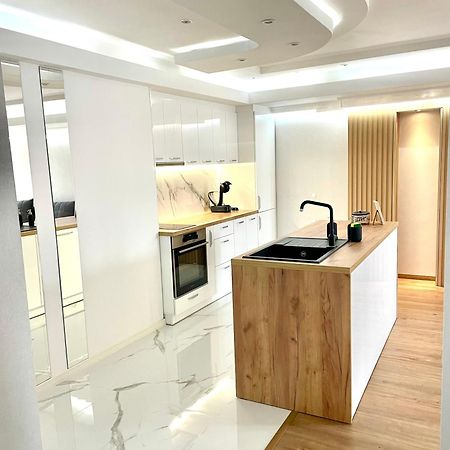 Sea Breeze Apartment Варна Екстериор снимка