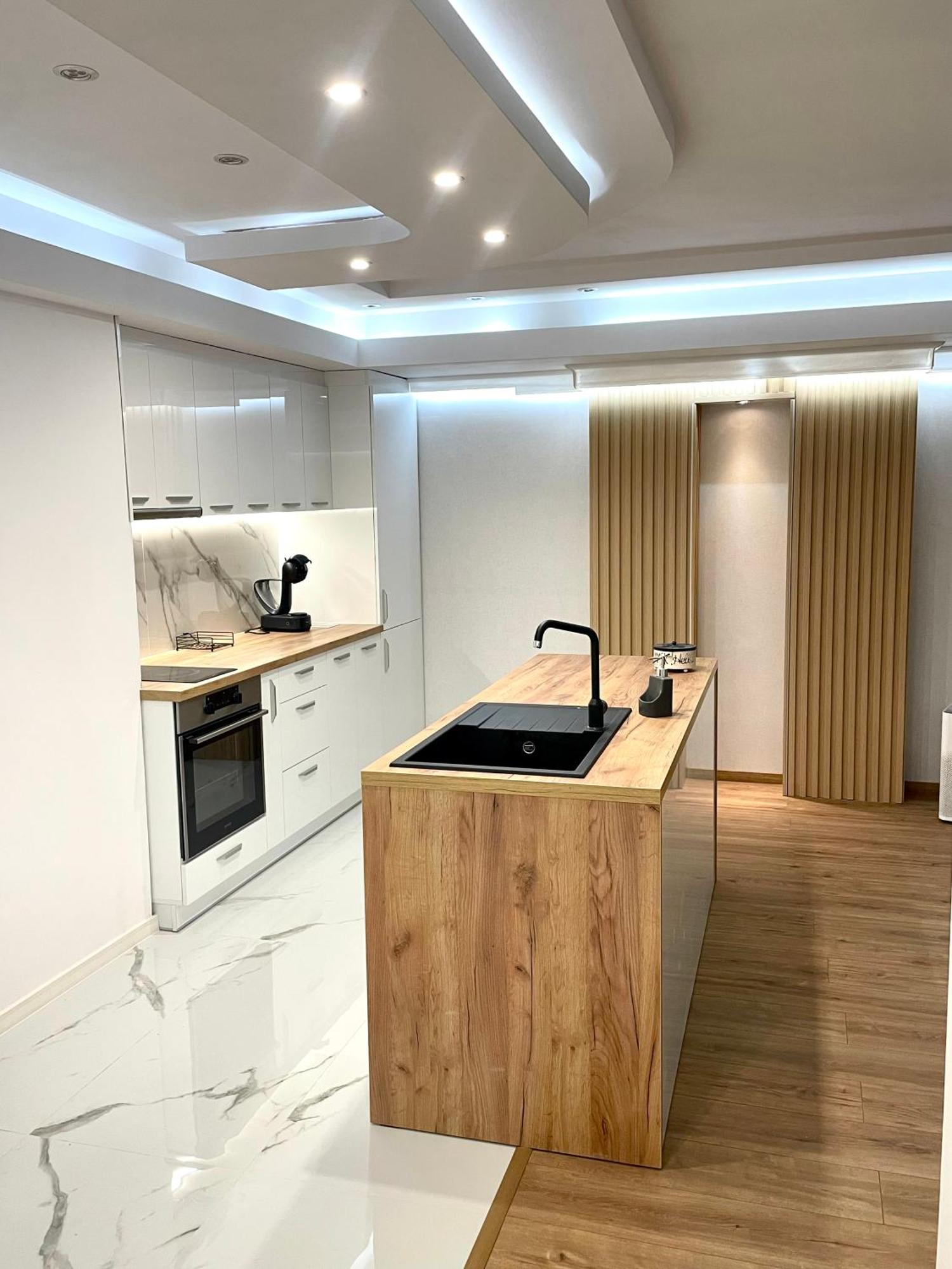 Sea Breeze Apartment Варна Екстериор снимка